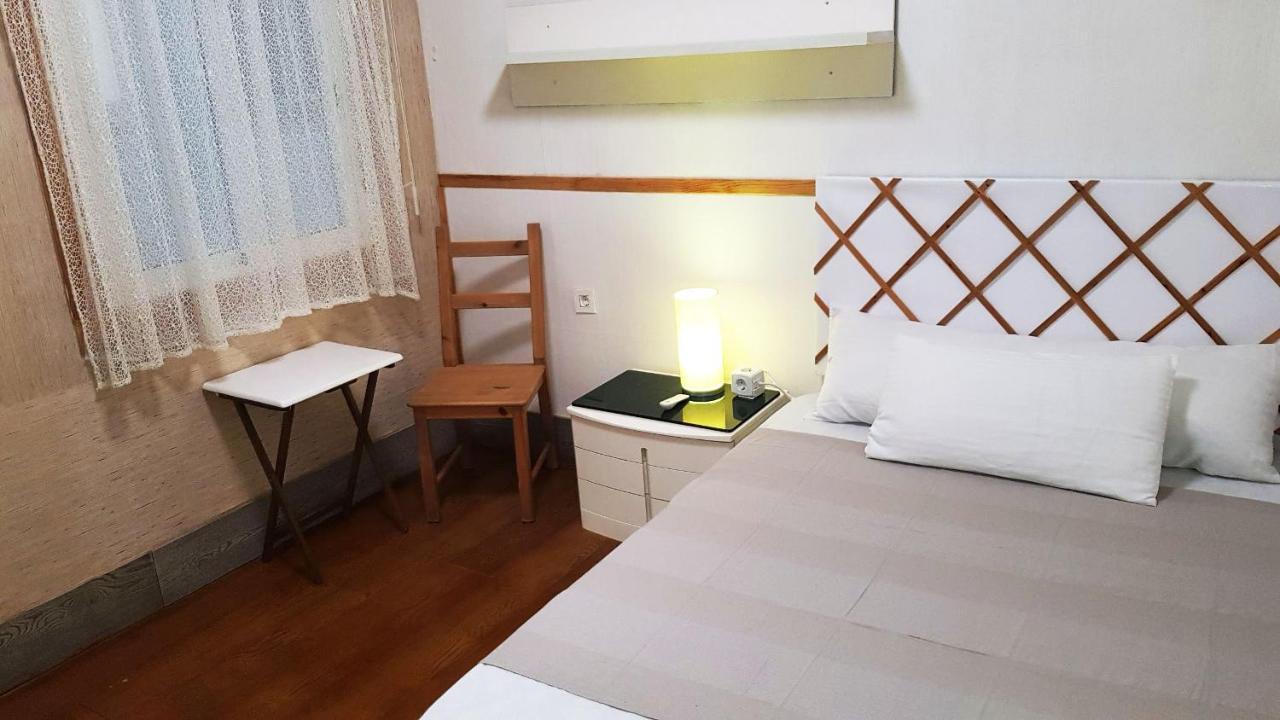 Apartament Sagrada Familia Bed & Breakfast Barselona Dış mekan fotoğraf